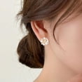thumbnail image 3 of arete de tuerca con perlas blancas, circonitas cúbicas de estrella completa, para mujer, chap en oro de 14 quilates, arete de plata 925, hipoalergénicos, joyería de moda, 3 of 3