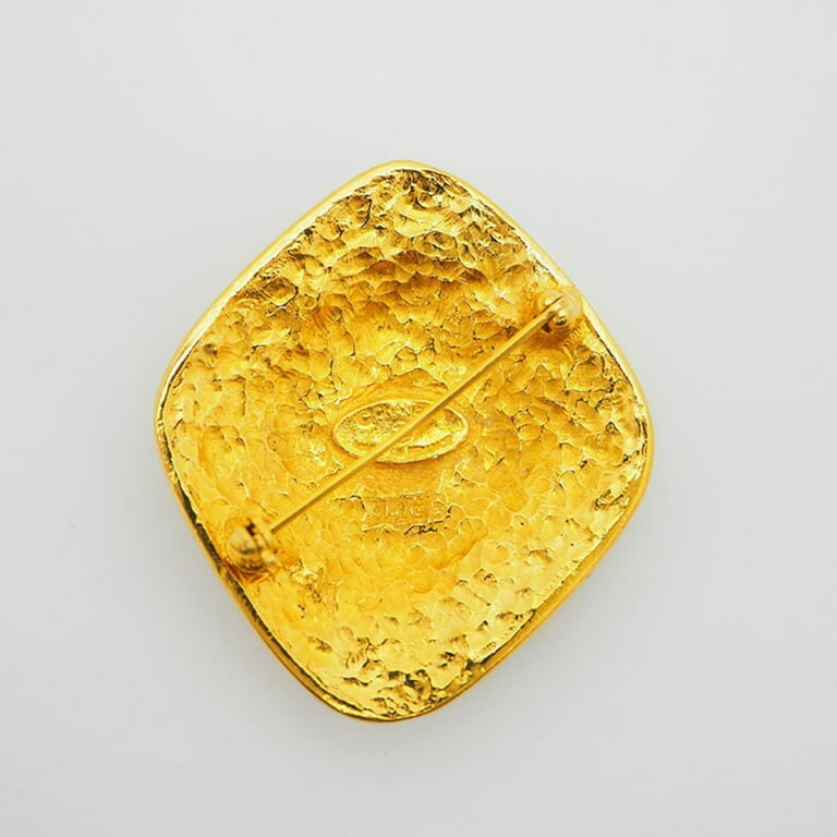 Pre-Owned CHANEL Vintage Diamond Coco Brooch Gold Arabesque  CHANEL Vintage Gold Diamond Logo Brooch main image 0