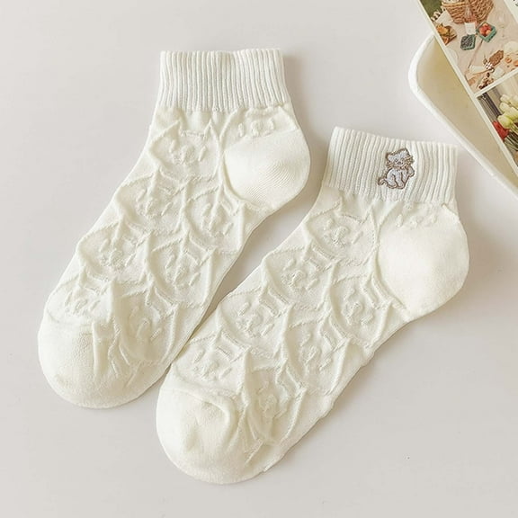 qolati White Cute Socks Women Jacquards Print Ankle Sock Cottagecore Breathable Mid Tube Socks Floral Crew Socks