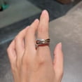 thumbnail image 2 of Anillo de tres colores de tres anillos de alta calidad con incrustaciones de diamantes en oro v Diseño de moda europeo y americano Anillo de tres anillos con incrustaciones de diamantes, 2 of 5