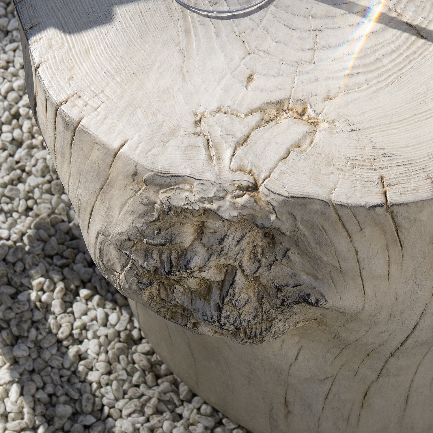 VENTOPYR White Faux Wood Tree-Trunk Stool, Painted Concrete End Table