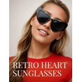 thumbnail image 2 of Gafas de sol vintage Ricawa en forma de corazón estilo cat eye, paquete de 8, color negro, 2 of 7