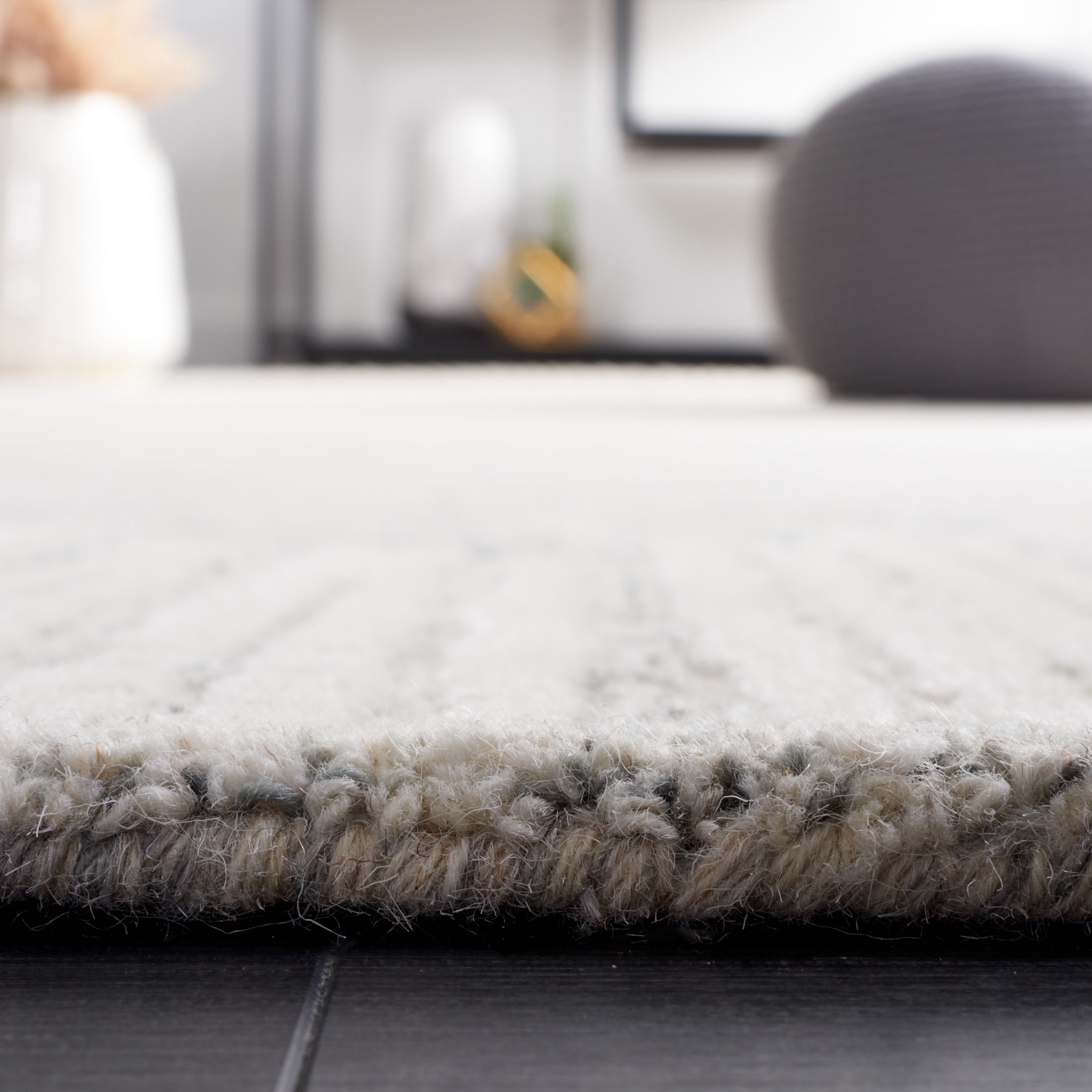 SAFAVIEH Abstract Frieda Radiate Runner Rug, Gray/Ivory, 2'3" x 8'