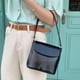 thumbnail image 1 of Bolso bandolera sencillo para mujer, bolso Hobo de Color sólido, bolso de viaje femenino de cuero PU, 1 of 6
