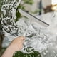 thumbnail image 1 of Raspador de vidrio doméstico | Cuchilla portátil de goma suave | Mango antideslizante | Limpiador de plástico duradero para espejos, encimeras de cocina, ventanas de coche y superficies de baño, 1 of 6