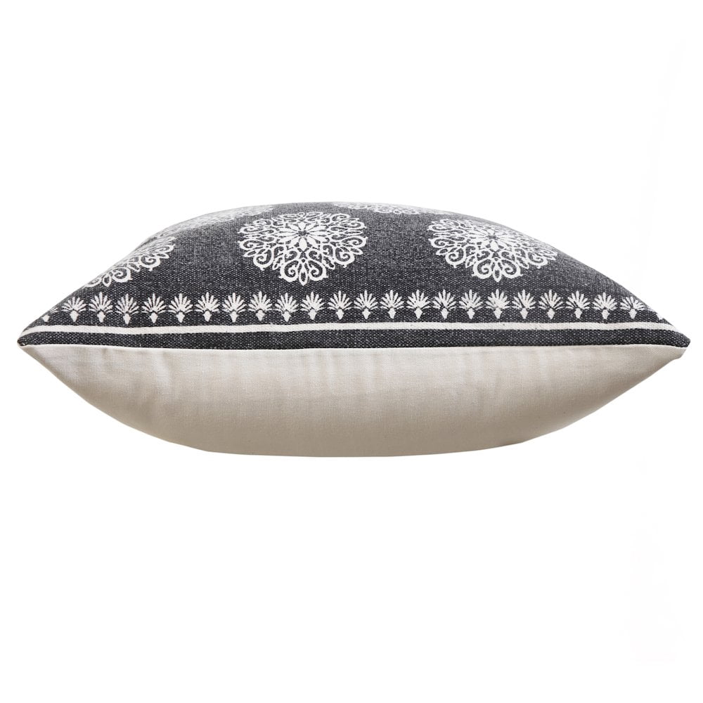 LR Home Ox Bay Hand-Woven Black/White Floral/Botanical All-Natural Cotton Pillow Cover