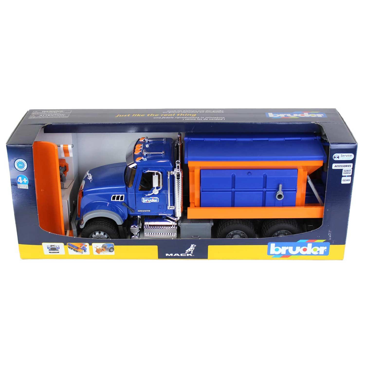 thumbnail image 7 of Mack Granite Winter Service with Snow Plough, 7 of 7