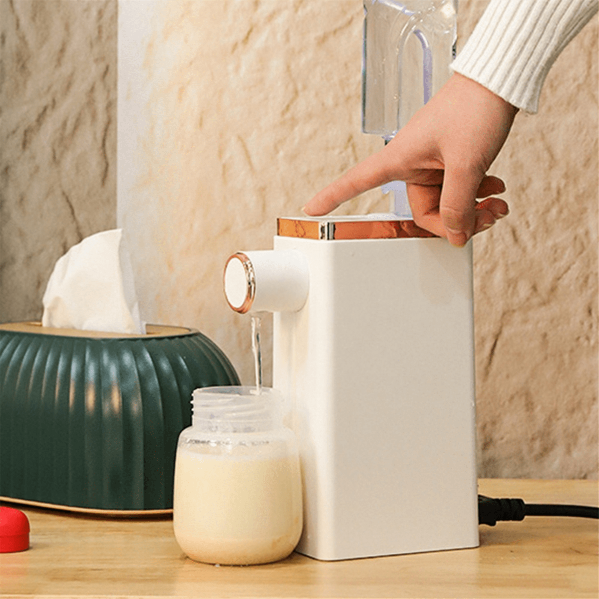 Instant Hot Water Dispenser Small Desktop Direct Drinking Machine Desktop Fast Hot Water Dispenser US Plug