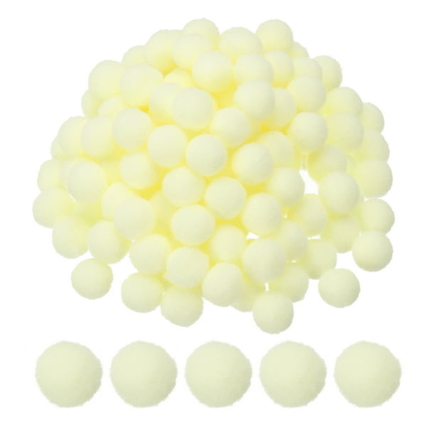 Pom Poms de 0.6 pulgadas para manualidades, 500 piezas de pompones para manualidades, bolas esponjosas a granel para sombreros, arte navideño DIY, amarillo claro