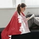 thumbnail image 3 of Manta para sofá de 50 x 60 pulgadas, diseño navideño de copos de nieve de invierno, suave y acogedora, de franela polar, personalizada, roja, ligera, cálida y difusa, para cama, sofá o silla., 3 of 7