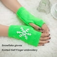 thumbnail image 3 of 1 Paire de Gants Tricotés Demi-Doigt Confortables Hiver Délicats Simples avec Motif Flocon de Neige Vert Fluorescent, 3 of 6