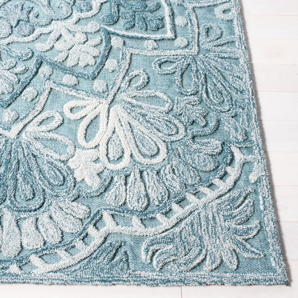 SAFAVIEH Trace Montague Medallion Area Rug, Turquoise/Green, 6' x 6' Round