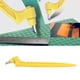 thumbnail image 1 of Cuchillo de acero inoxidable con hoja giratoria de 360° para cortes artísticos, mango amarillo, 1 of 8
