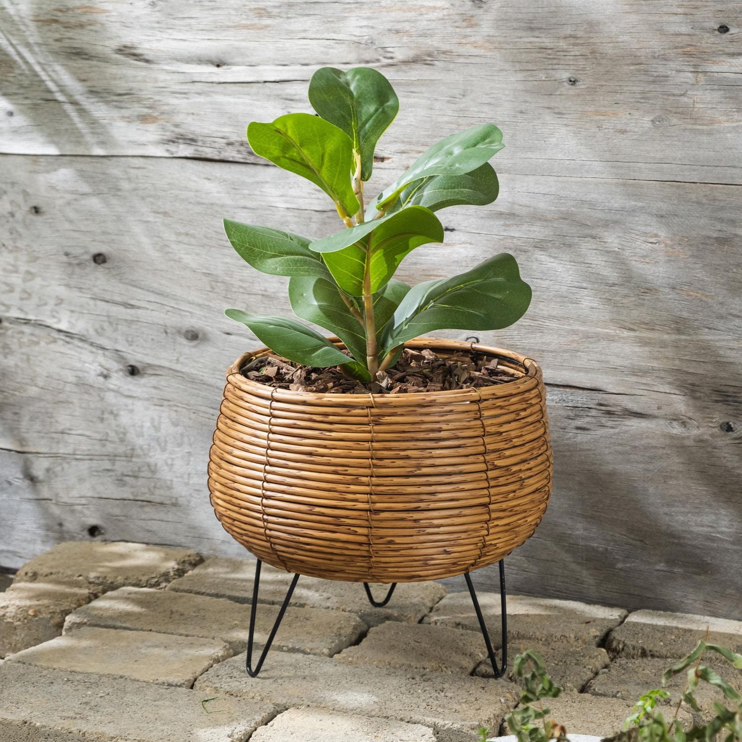 Hometrends 8 INCH WOVEN FOOTED PLANTER