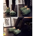 thumbnail image 4 of Zapatos con huella Unisex, pantuflas con garras de dinosaurio de felpa, pantuflas cálidas de invierno para el hogar, pantuflas de monstruo peludas, disfraz de Animal esponjoso para Halloween, 4 of 4
