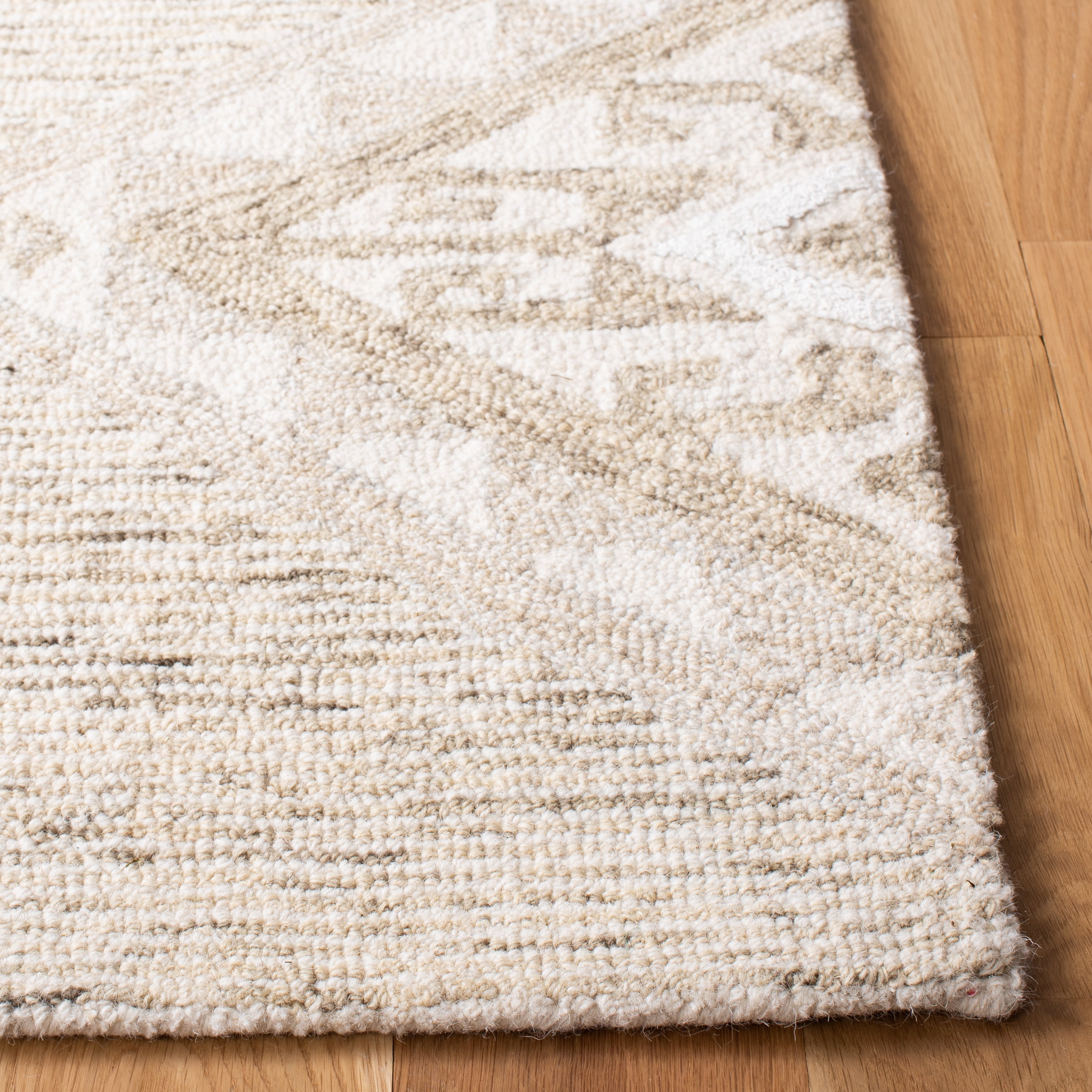 SAFAVIEH Casablanca Bradach Diamond Area Rug, Gold/Sage, 6' x 6' Square