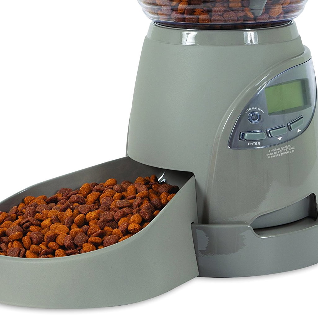 Petmate hotsell dog feeder