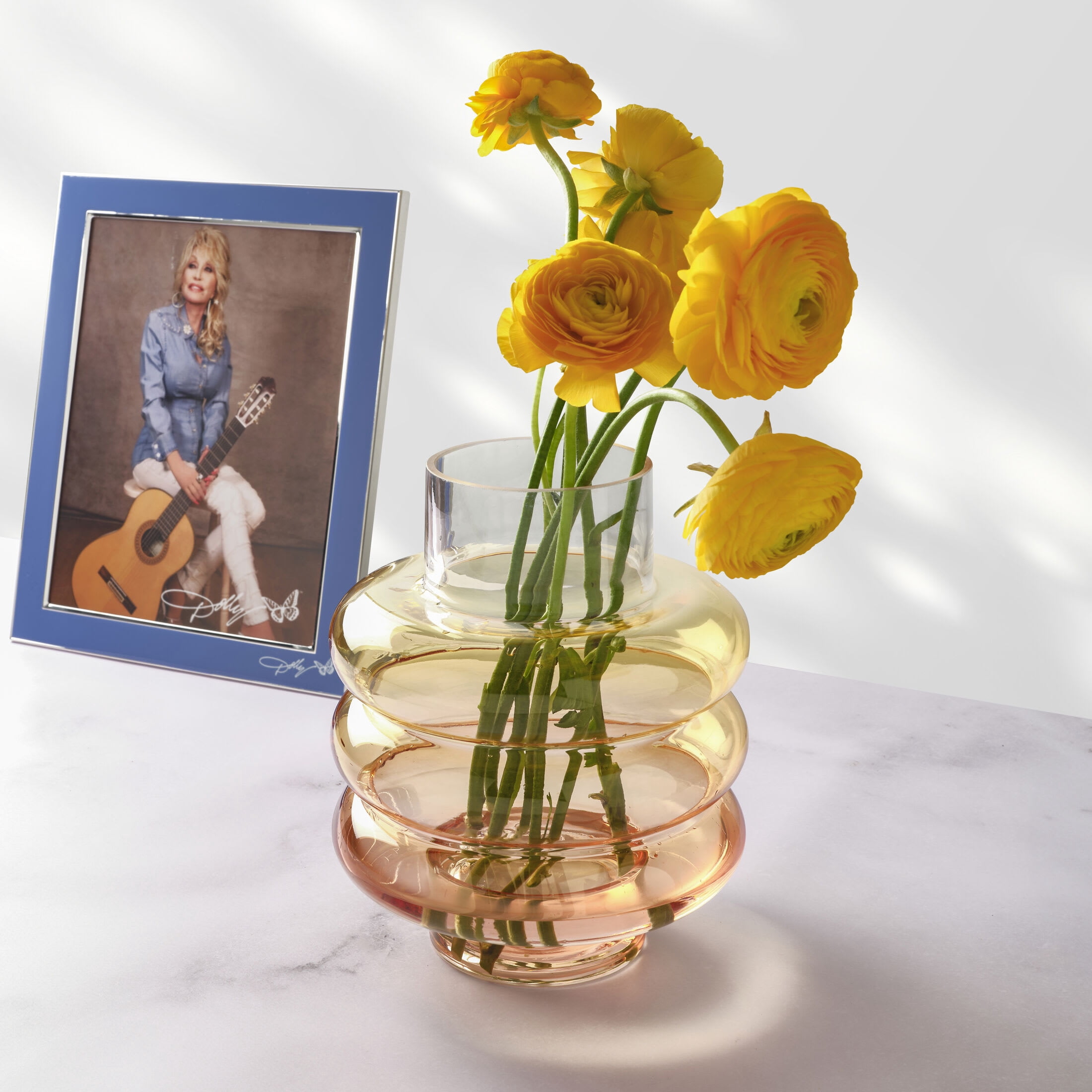 Dolly Parton 8.85 in 2-Tone Colored Vase