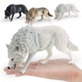 thumbnail image 2 of Set de figuras de lobo realista, 3 piezas, plástico PVC, 17,5 cm, 2 of 3