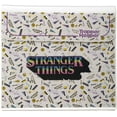 thumbnail image 1 of Carpeta Mead Trapper Keeper Stranger Things de 2,54 cm con Bolsillos, 1 of 9