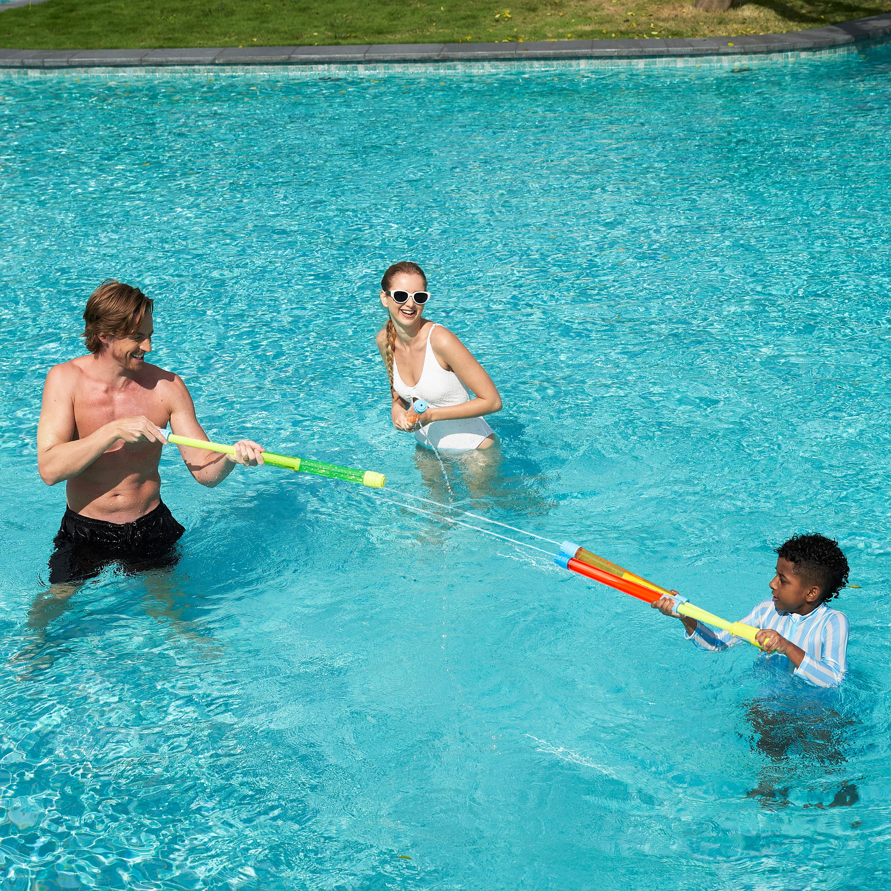 Joyfy 18 Packs 16.5'' Super Water Soaker Blaster Squirt Guns, Bulk Summer Outdoor Swimming Pool, Backyard, Beach Water Game Fighting Play Toys