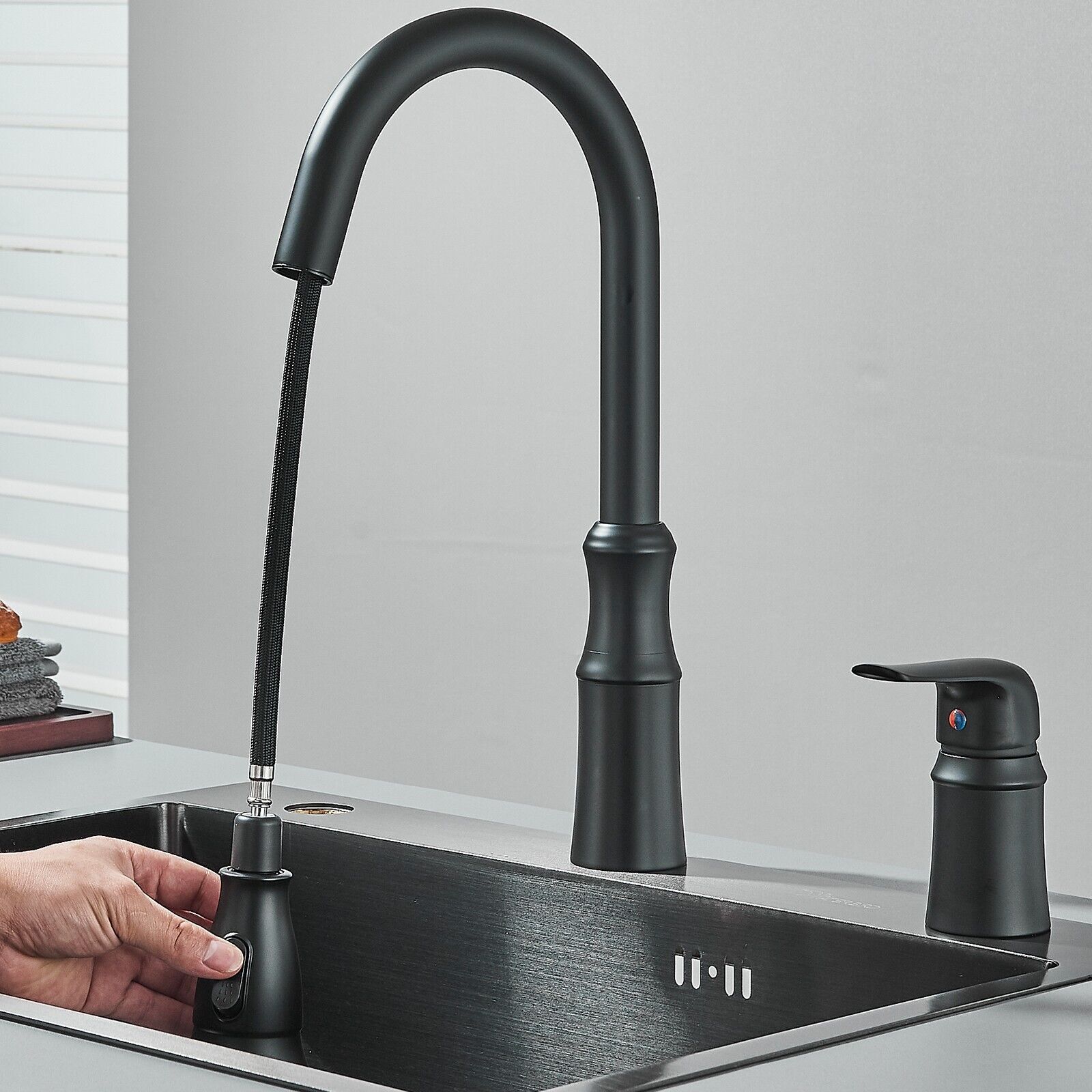 Black Kitchen Faucet Single Hanle 2Hole Sink Mixer Faucet Pull Out/Down Sprayer