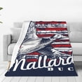 thumbnail image 1 of Fotbe Mallard Duck With American Flag Manta de Franela Acolchonada con Estampado, Súper Suave y Esponjosa, Extra Grande para Sofá, Cama, Uso Todo el Año-80"x60", 1 of 7