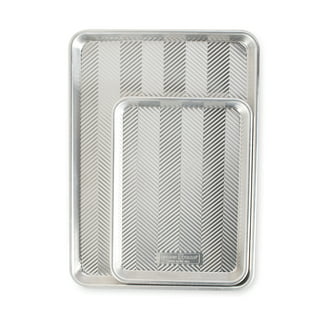 Nordic Ware Classic 9x13 Pan with Embossed Prism Lid - Silver