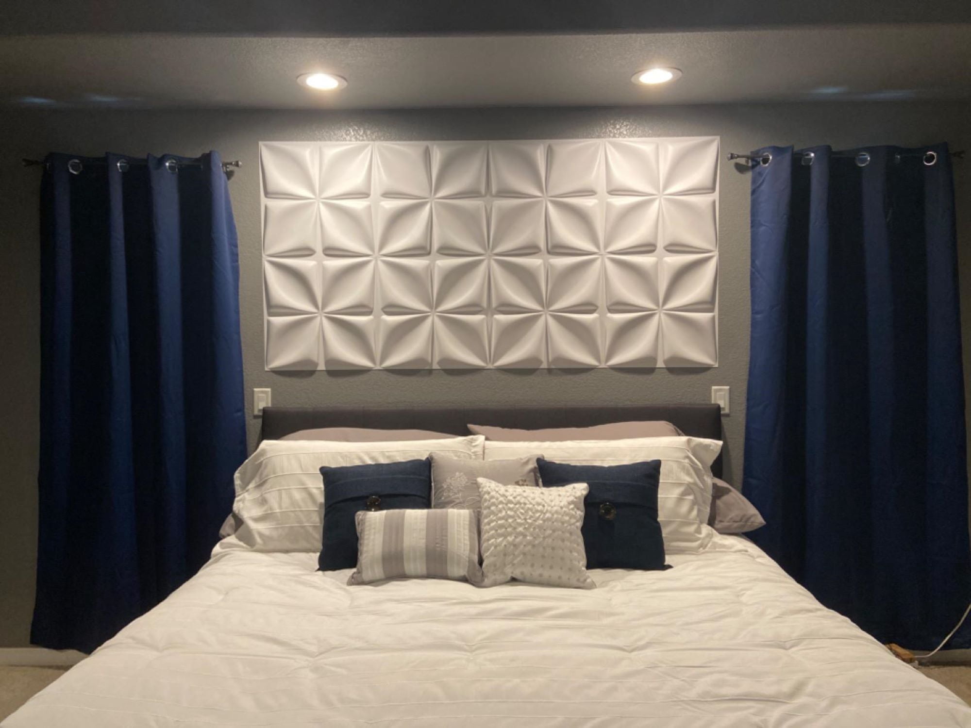 Art3d 19.7 x 19.7 inch PVC 3D Wall Panel in White 12-Piece Covring 32 Sq ft