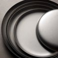 thumbnail image 3 of Bandeja poco profunda de plata esmerilada retro, plato occidental, plato de fruta, disco de metal para comedor, plato redondo, vajilla para postres y pasteles, vajilla de cocina, 3 of 5
