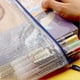 thumbnail image 4 of ZHAOCHENG Bolsas para documentos A4, paquete de 5 bolsas con cremallera para almacenamiento de documentos y otros usos, 4 of 5