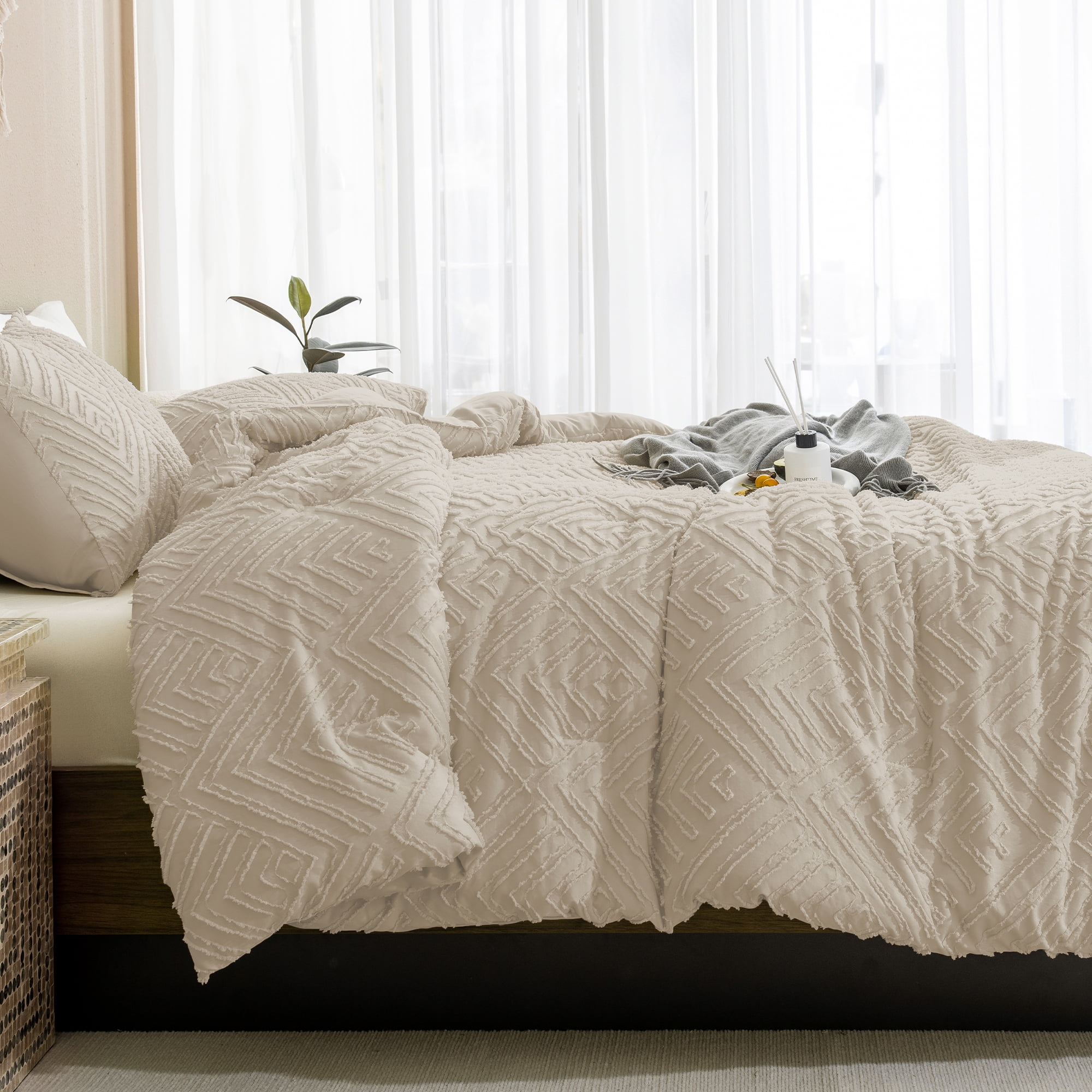 ANGENIA King Comforter Sets Oatmeal, 3 Pieces Boho Soft Lightweight Fluffy Tufted Bedding Comforter Set, All Season Elegant Down Alternative Comforter Bed Set for Women Men