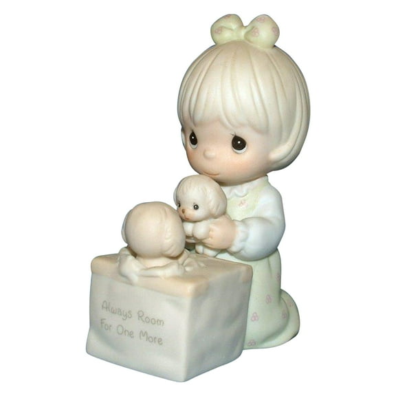 Precious Moments Figurine: C0009 Always Room for One More (4.5") Symbol of Membership