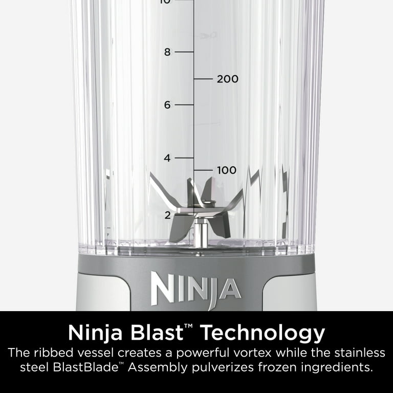 Ninja Blast 16 oz. Personal Portable Blender with Leak Proof Lid and Easy  Sip Spout, Perfect for Smoothies, Cranberry Red, BC100CR 