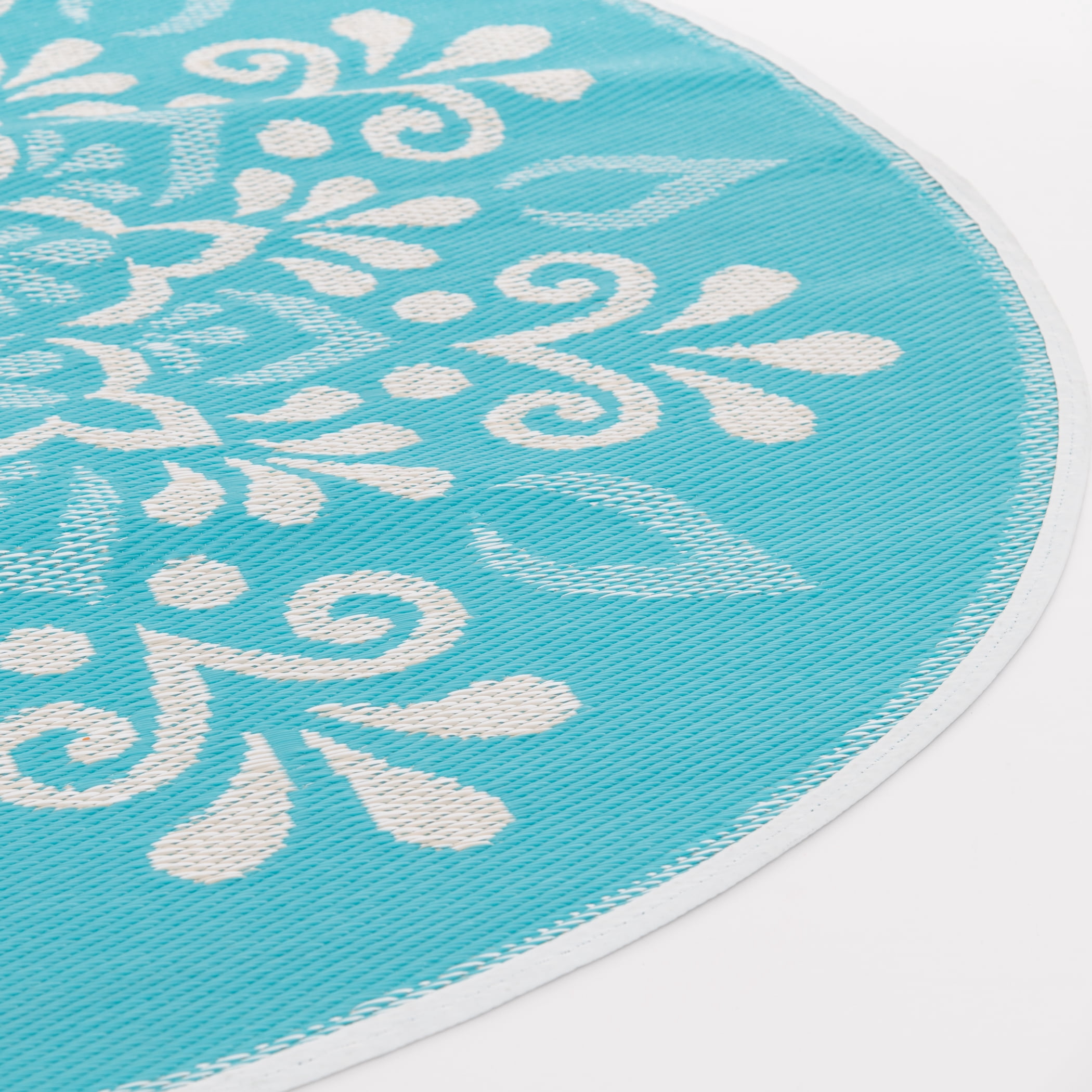 Mainstays 6 ft Round Blue Aqua Medallion Reversible Outdoor Area Rug
