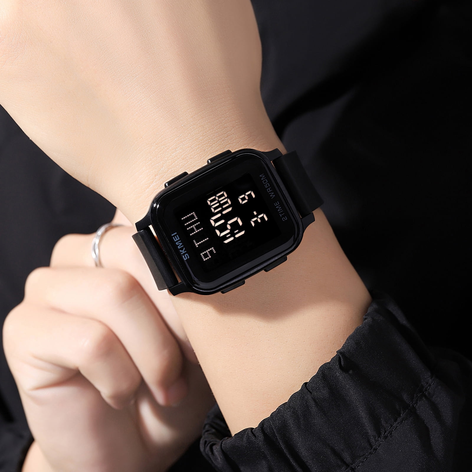 SKMEI Men's Digital Multifunction Watch Outdoor Casual Square 50M Waterproof Led Light Wristwatch