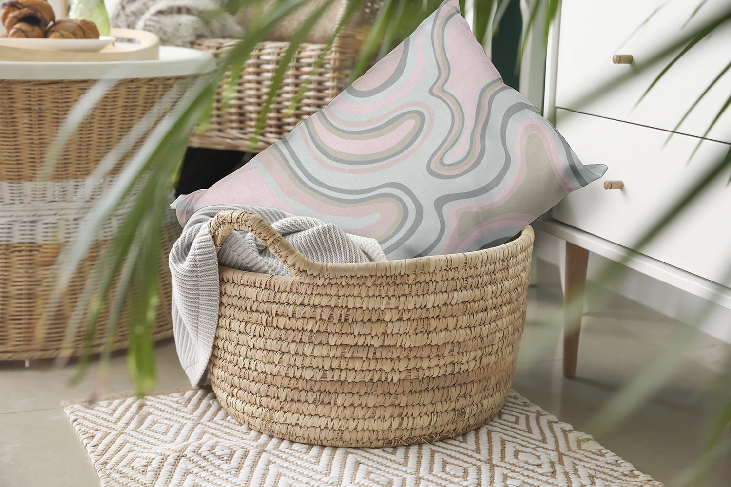 20" x 14" Simply Daisy Agate Polyester Indoor/Outdoor Pillow, Pale Pink Qty 1
