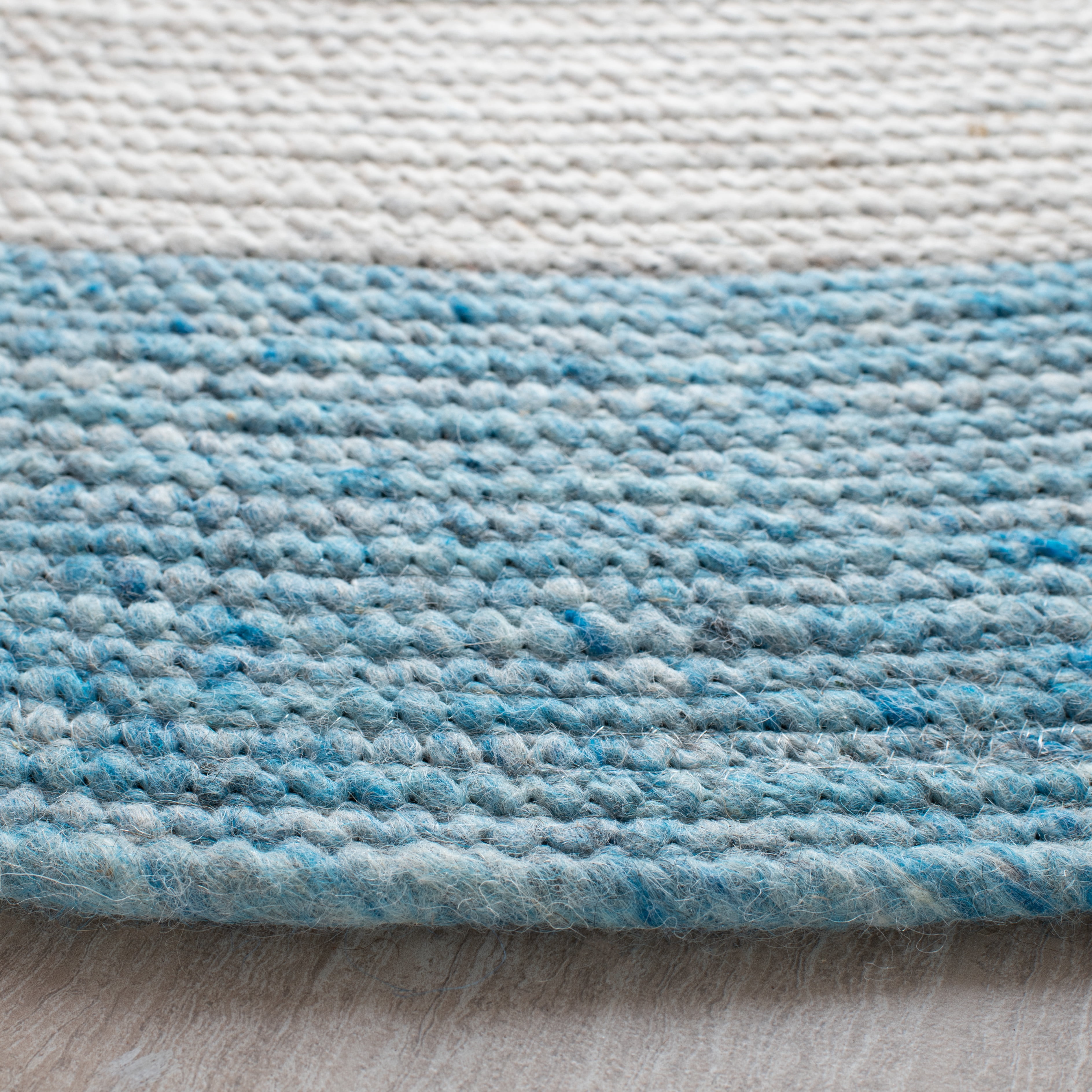SAFAVIEH Braided Stephen Bordered Reversible Area Rug, Ivory/Blue, 5' x 5' Round
