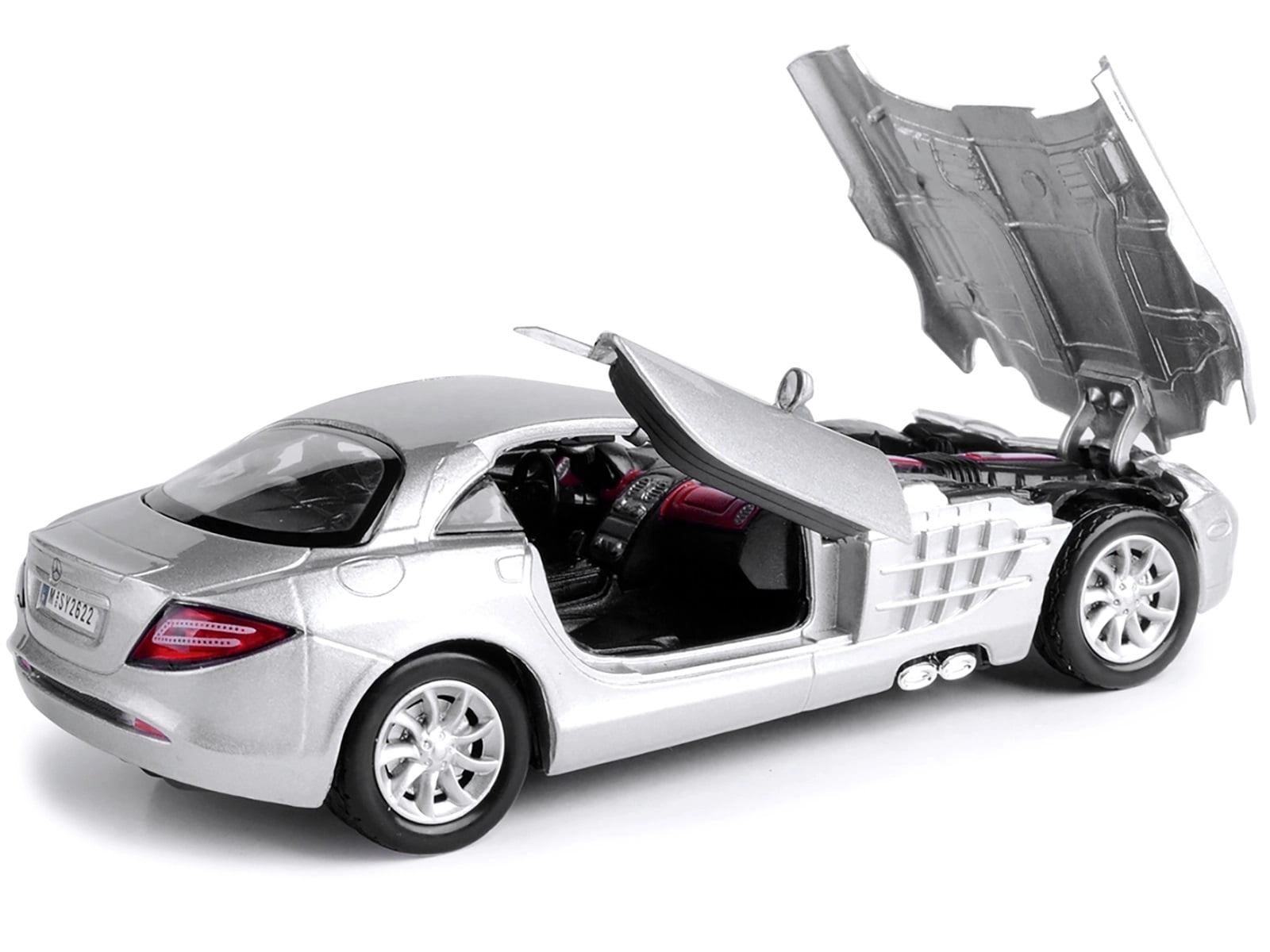Mercedes Mclaren SLR Silver 1/24 Diecast Model Car by Motormax