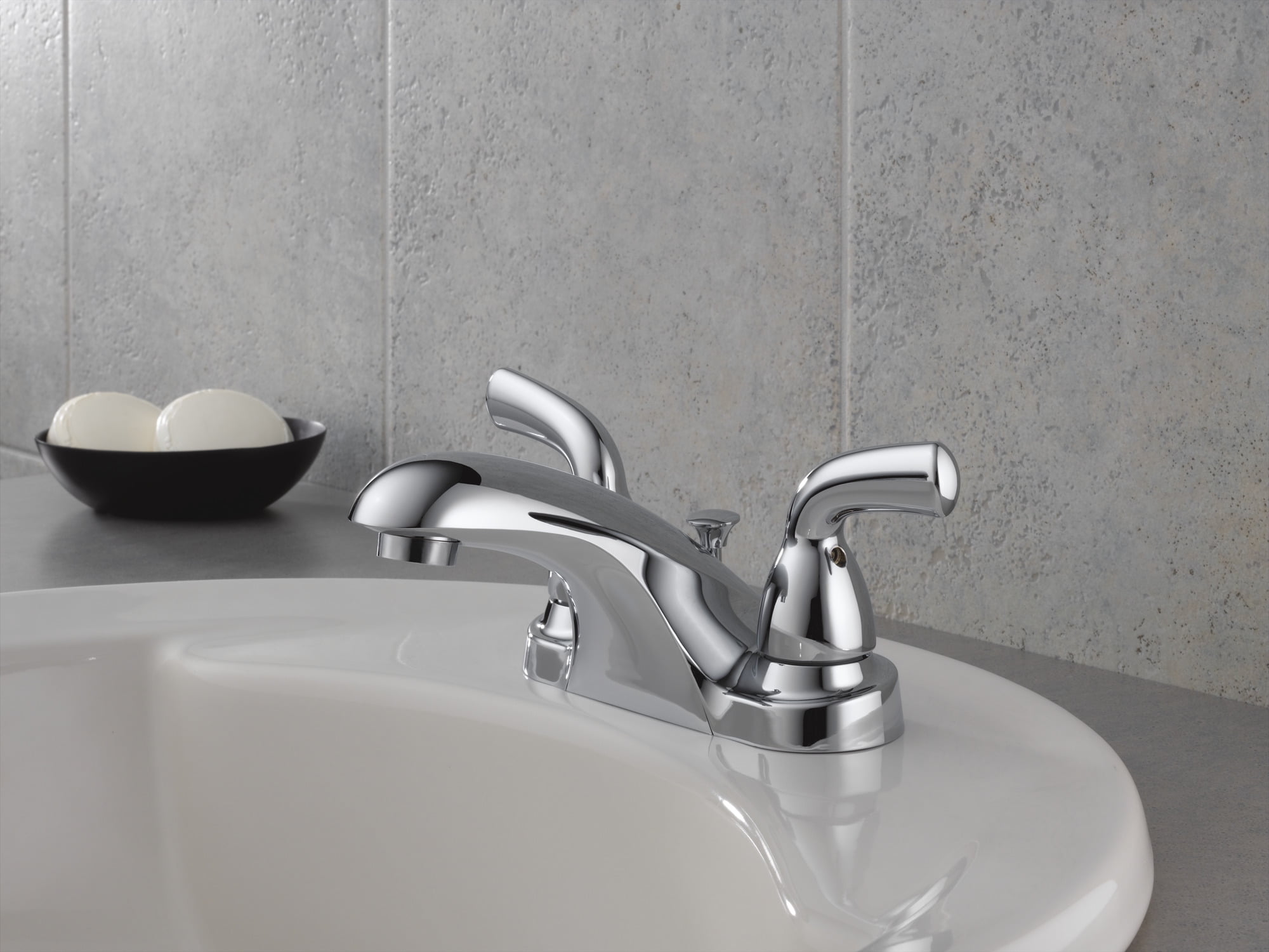 Delta B2510LF Metal Silver Chrome Finish Bathroom Sink Faucets 1 Piece 1 Pack
