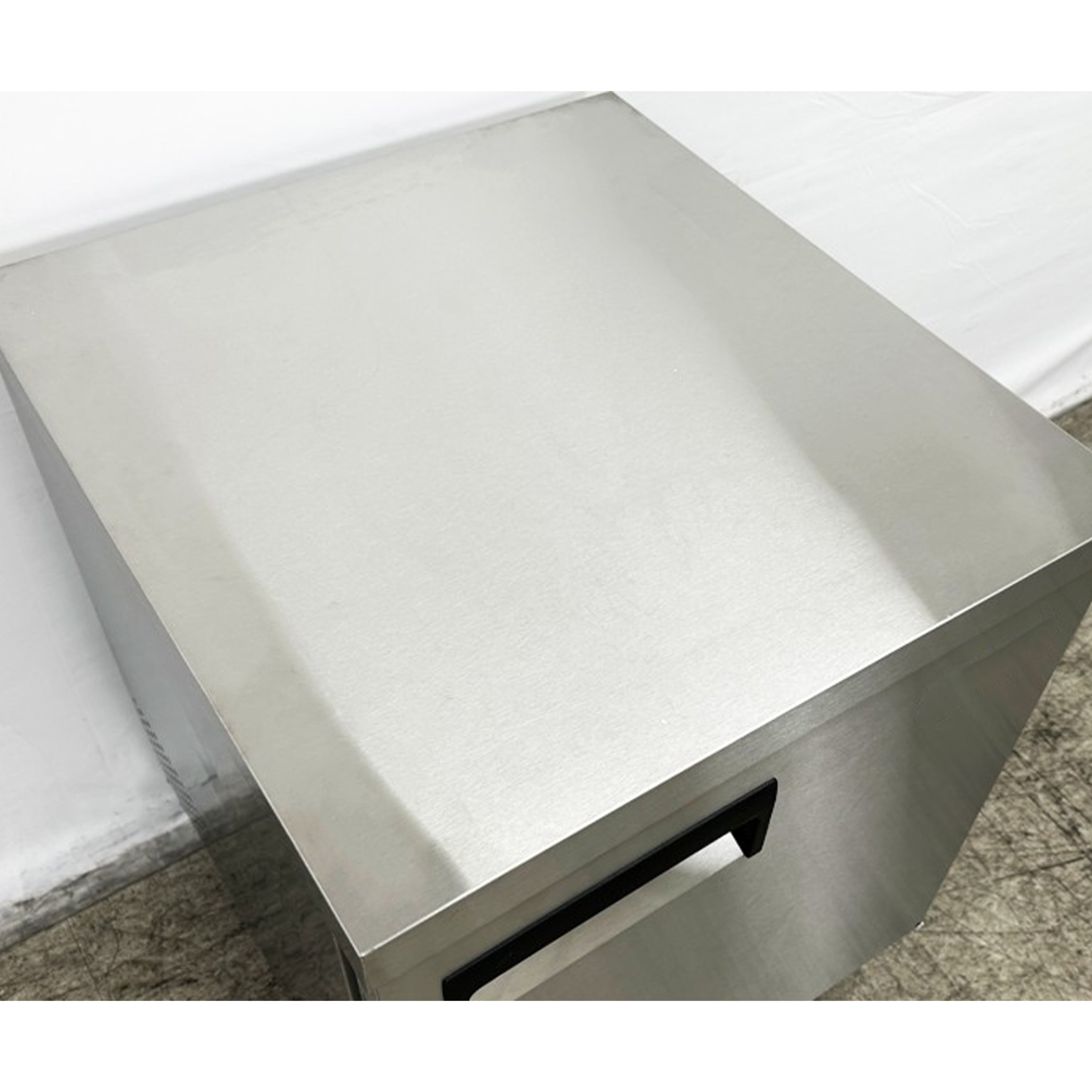 NSF 27 in. Undercounter Refrigerator 6.5 Cu.Ft. Commercial Refrigerator in Stainless Steel, Worktop Single Door Cooler