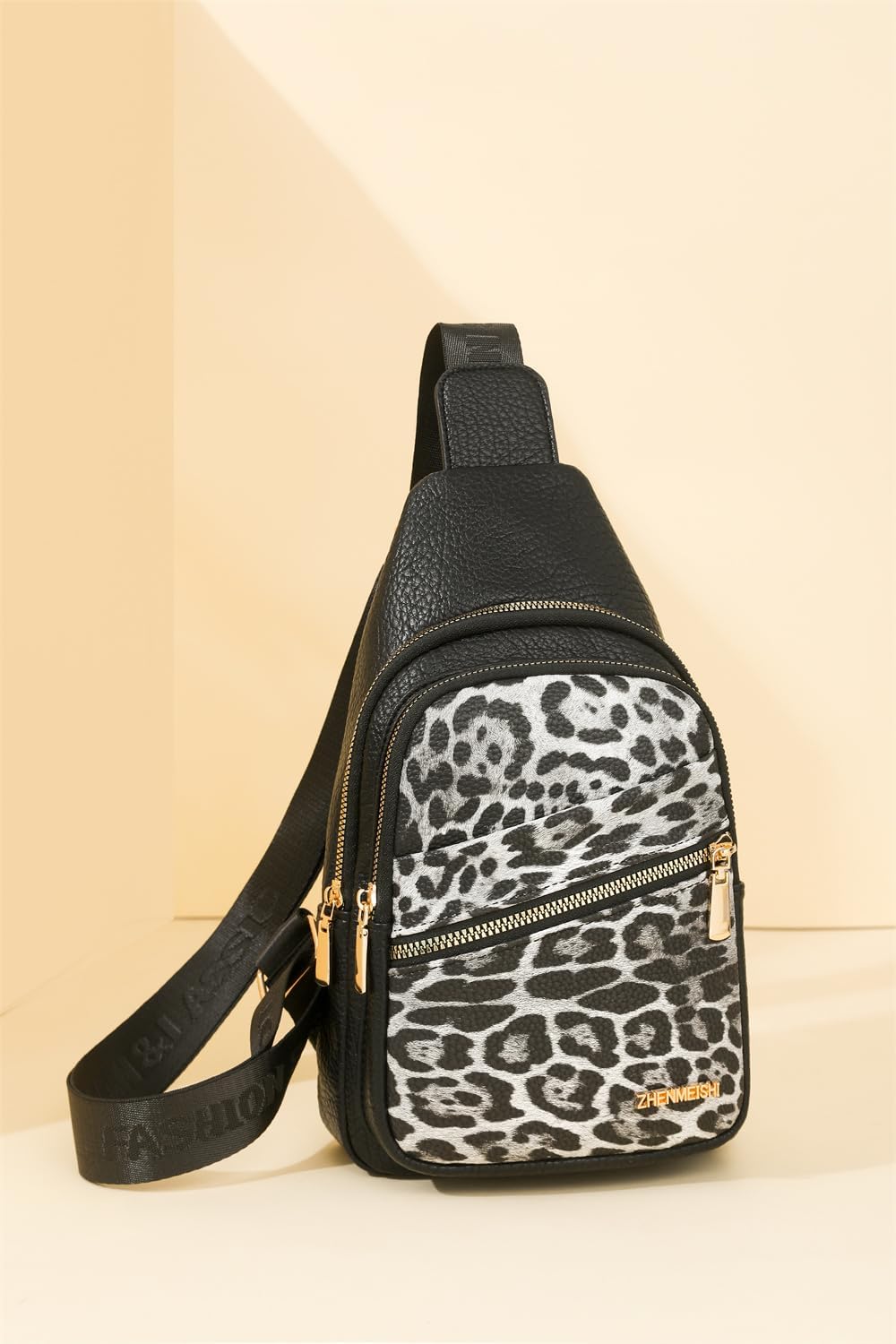 Leopard Chest Sling Bag for Women Cheetah Print Crossbody Chest Pack Animal Print Purse Leopard Purse Fanny Daypack