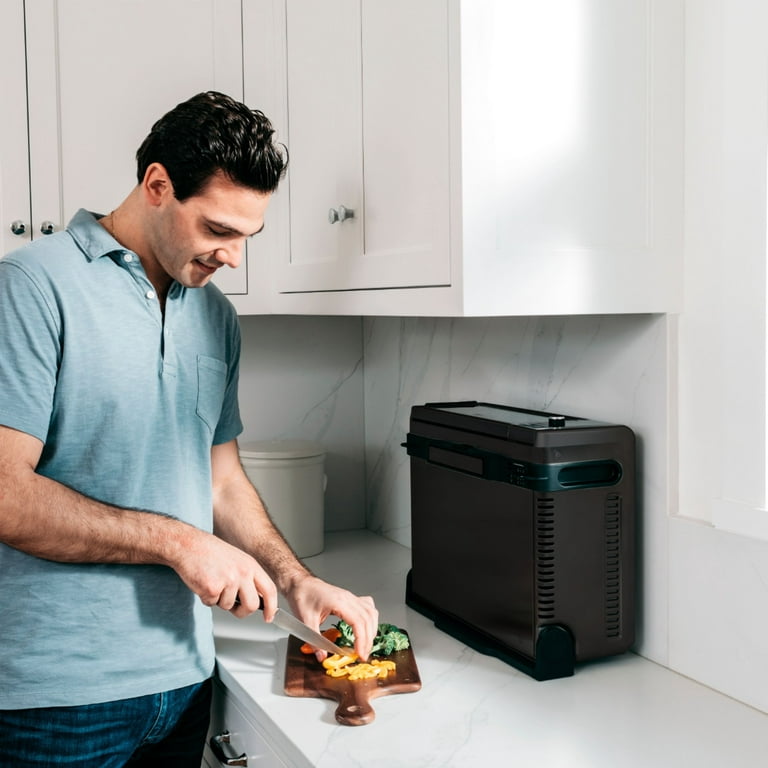 Brand New Ninja Foodi Digital Air Fry Oven 8 in 1 Flips Up