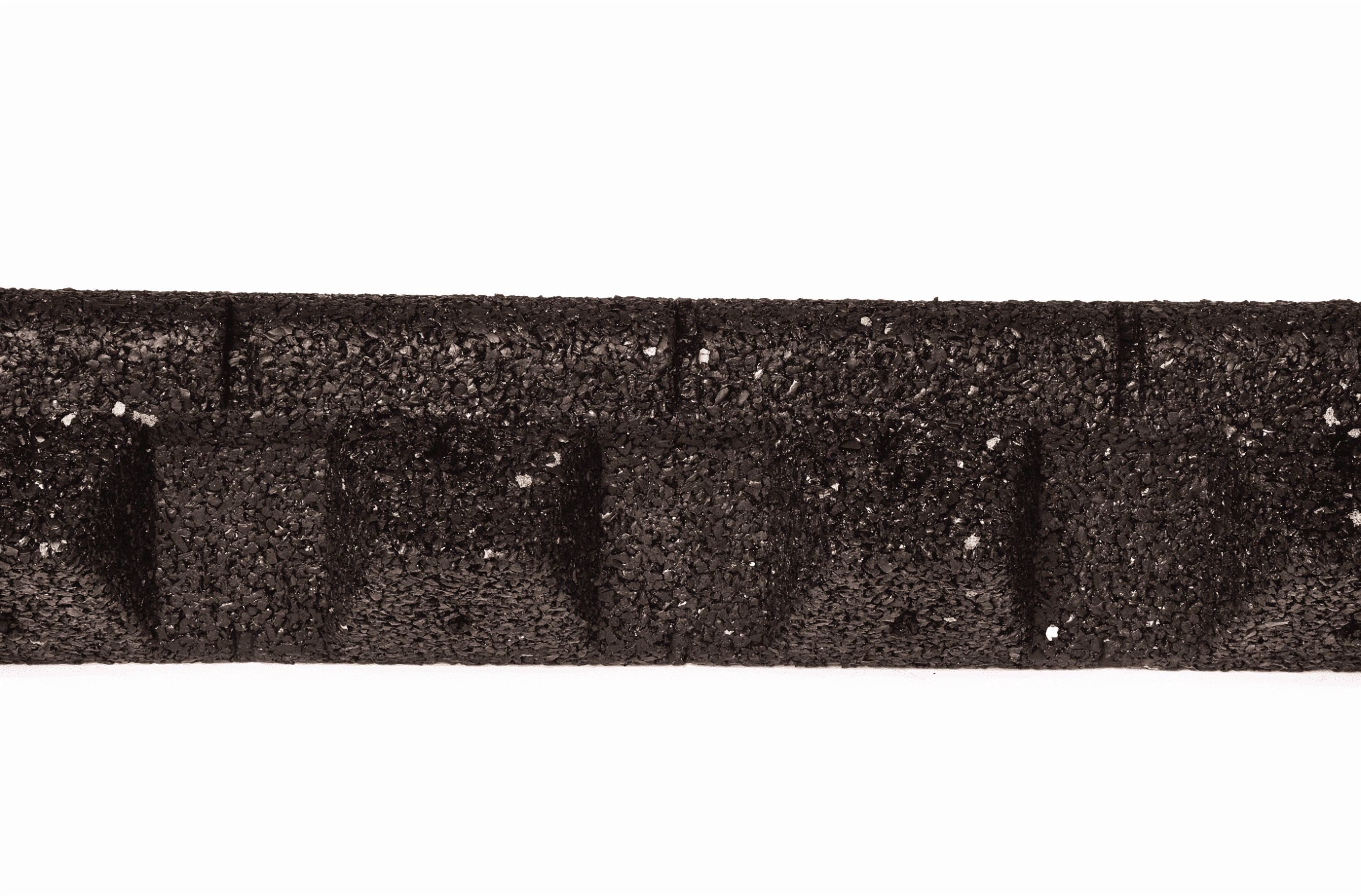 EcoBorder EarthCurb Black Recycled Rubber 4ft Lawn Edging (4pc Box)