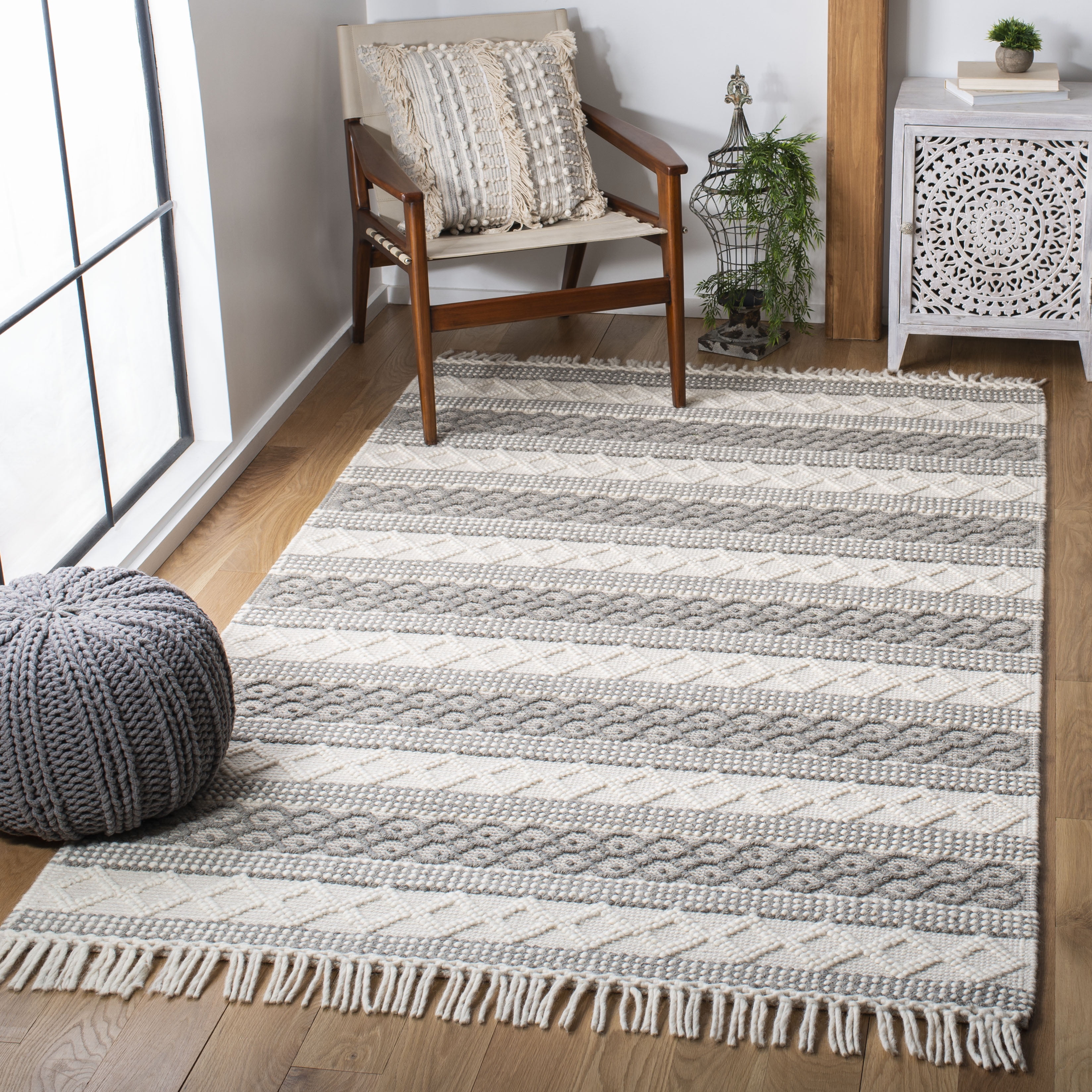 SAFAVIEH Natura Candelario Striped Wool Area Rug, Ivory/Grey, 5' x 8'