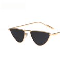 thumbnail image 4 of Gafas de sol de triángulo de metal Gafas de sol anti-UV de cara pequeña para mujer Gafas de sol Didi Bouncing Gafas de sol de calle, 4 of 5