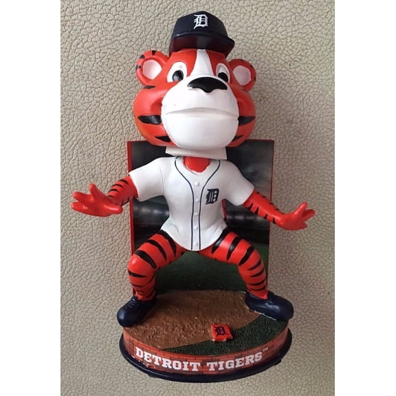 Paws Detroit Tigers Paws Stadium Bobble FOCO 2016 Detroit Tigers Bobblehead