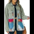 thumbnail image 2 of Chaqueta Vaquera de Larga con Solapa Holgada y Parches para Mujer, Estilo Retro con Borde Sin Rematar, de Medio. Verde Retro M, 2 of 6