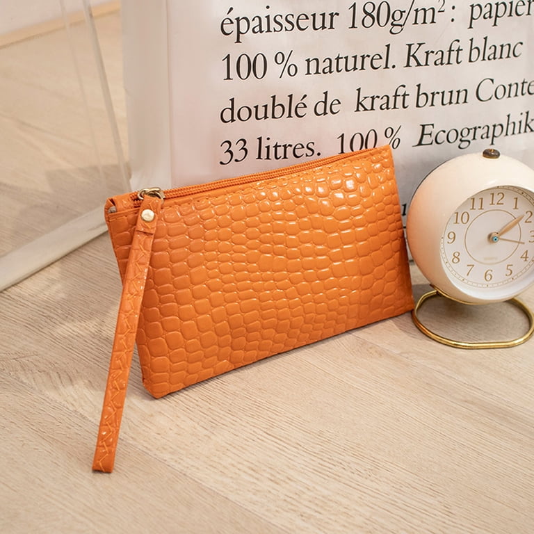 YOUSNH Fashion Women Artificial Leather Solid Color Underarm  display picture 2