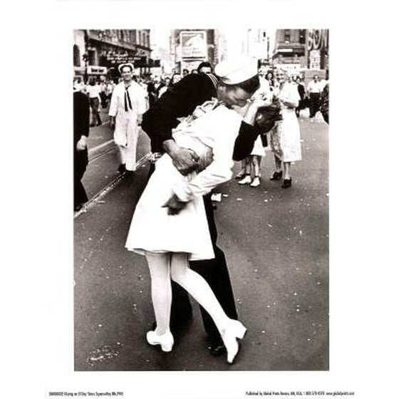 Professionally Framed Kissing On Vj Day Sailor Nurse Art Poster Professionally Framed Kissing On Vj Day Sailor Nurse Art Poster Print 11x14 With Richandframous Black Wood Frame By Revolution Ship From Us